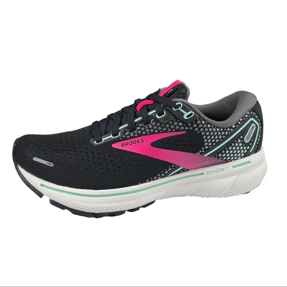 brooks ghost size 6